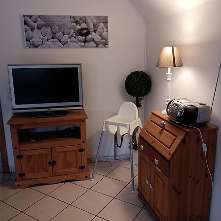 Ostsee-Ferienwohnung-Nautikuss Wangels Buitenkant foto